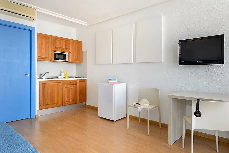 Aparthotel Vibra Tivoli Playa d'en Bossa 3*,