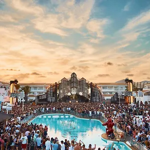 5* Отель Ushuaia Ibiza - Adults Only - Club Entrance Included